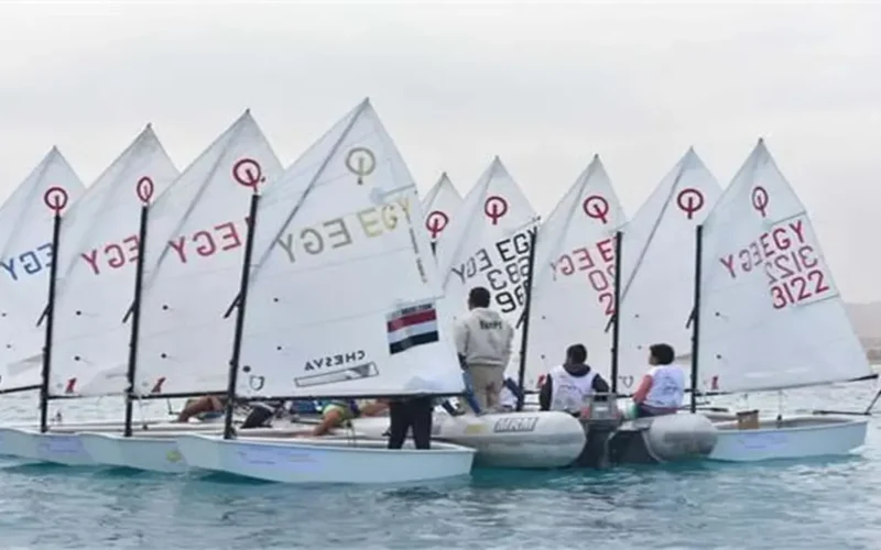 بطل جديد يتوج بلقب البطولة العربية للشراع في مصر 2026 بمشاركة 11 دولة